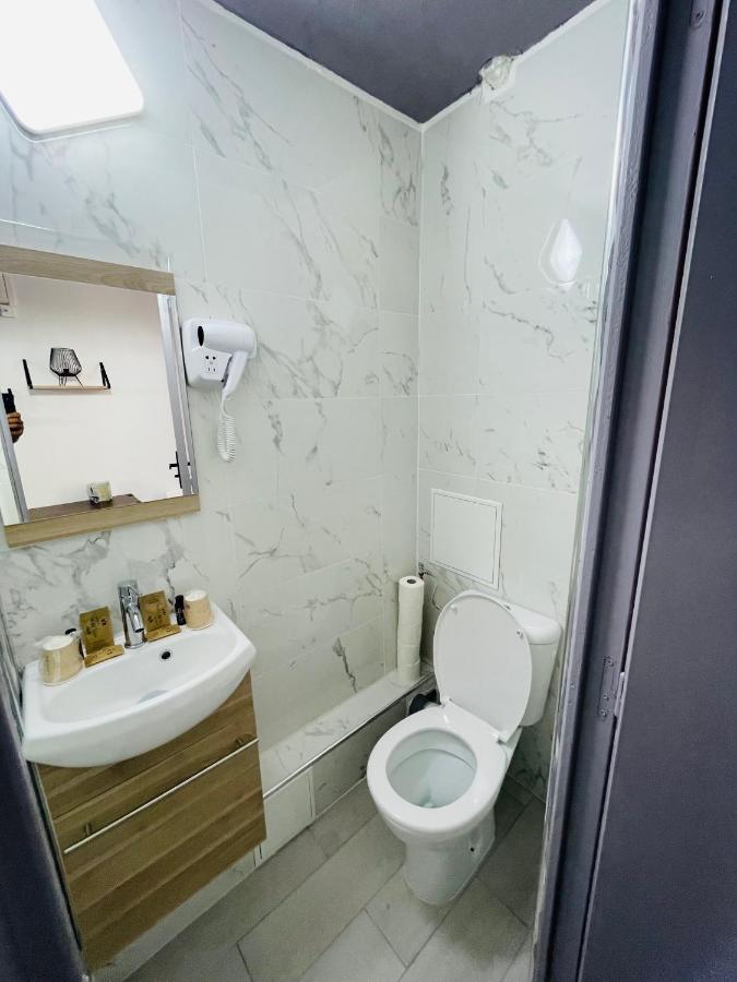 Hotel Louvain Paris Bagian luar foto