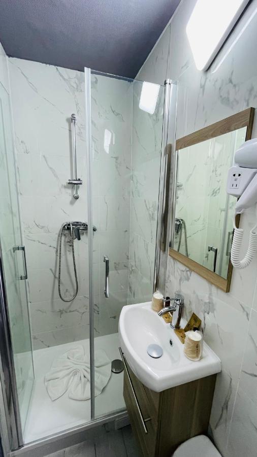 Hotel Louvain Paris Bagian luar foto