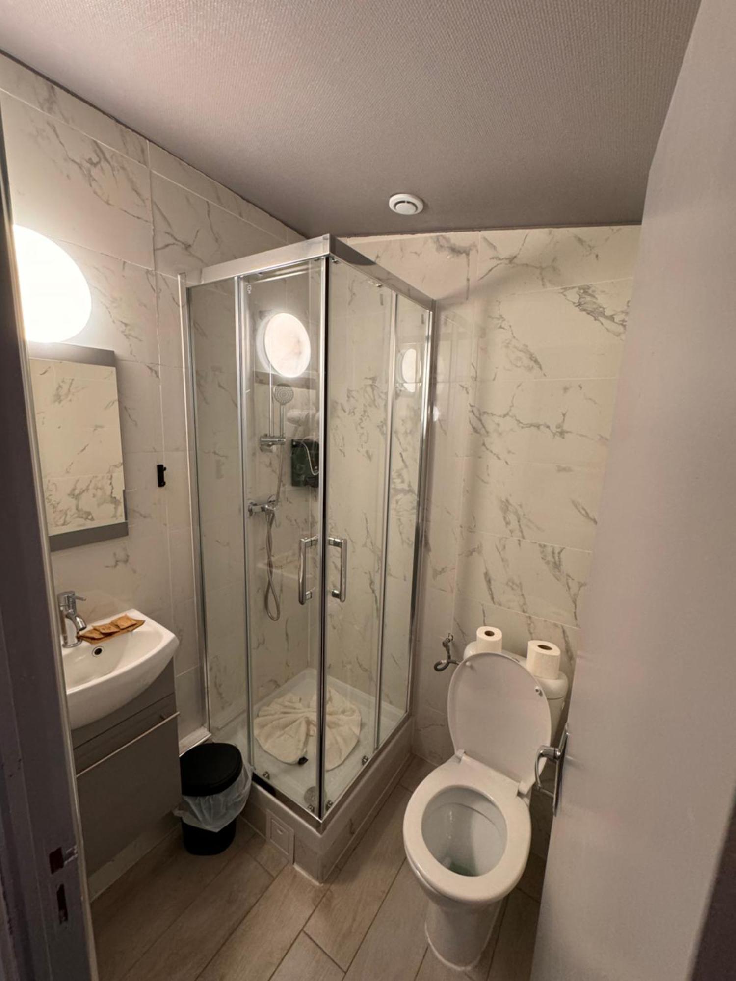 Hotel Louvain Paris Bagian luar foto